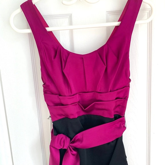 Le Château Black&Fuschia dress - Picture 2 of 7